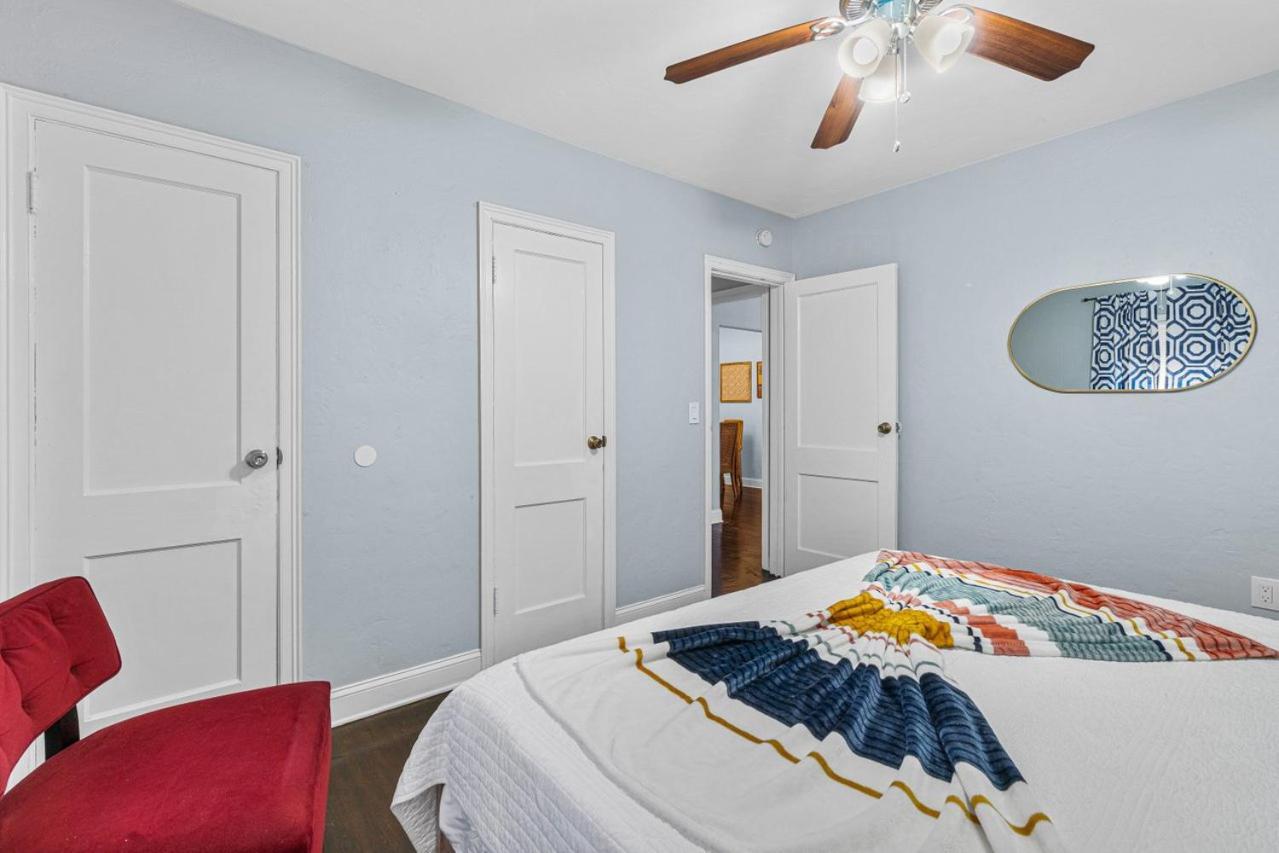 Steps To Beach & Downtown! Spacious Beach Bungalow #2 Lake Worth Beach Bagian luar foto