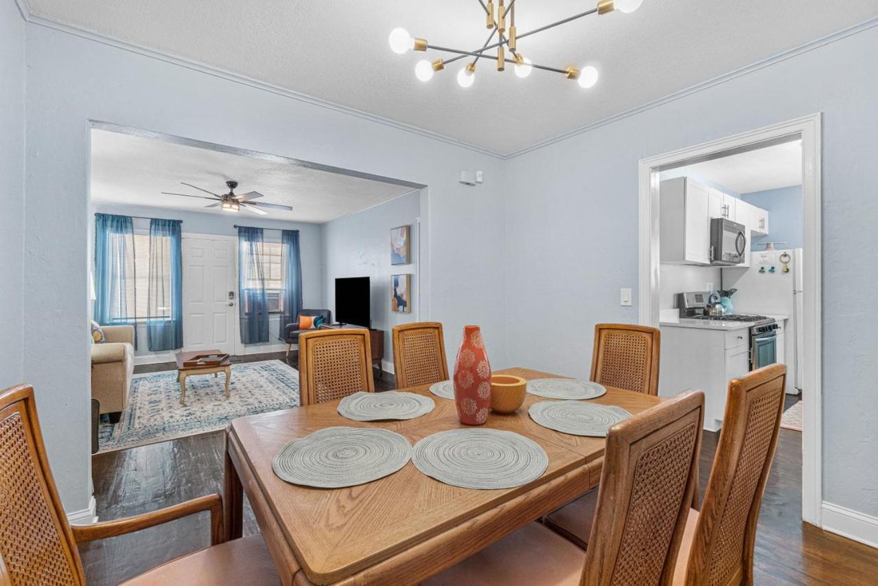 Steps To Beach & Downtown! Spacious Beach Bungalow #2 Lake Worth Beach Bagian luar foto